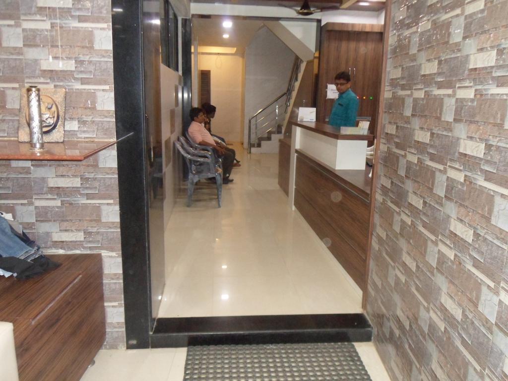 Hotel Madhusudan Dwarka  Exterior photo
