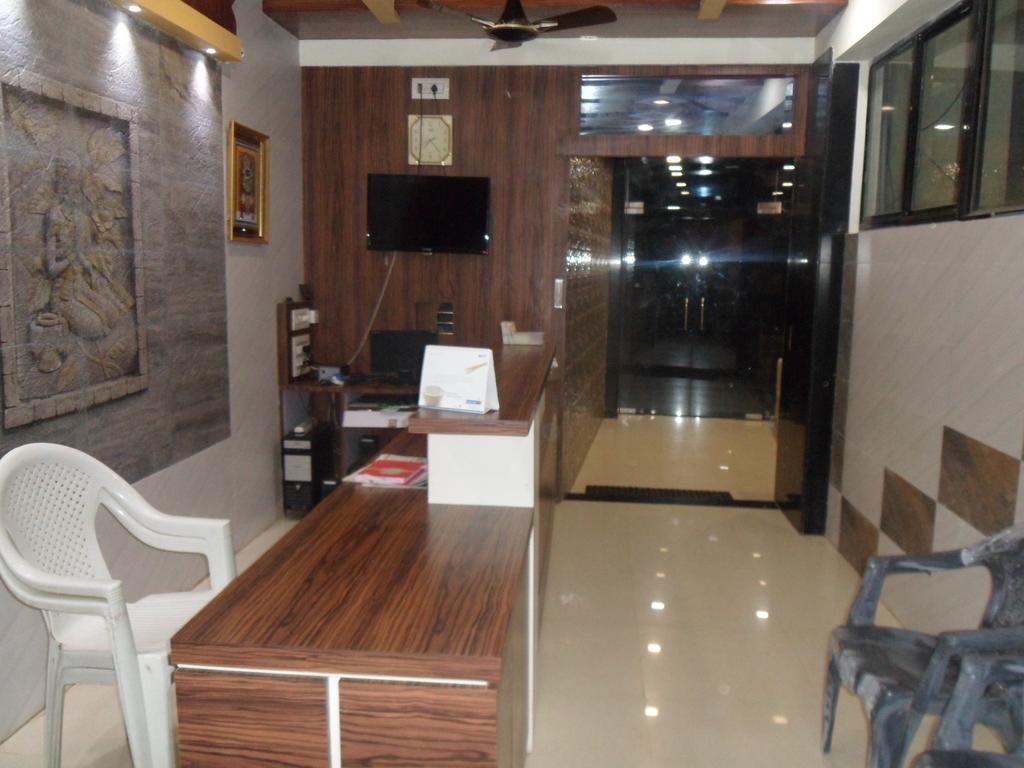 Hotel Madhusudan Dwarka  Exterior photo
